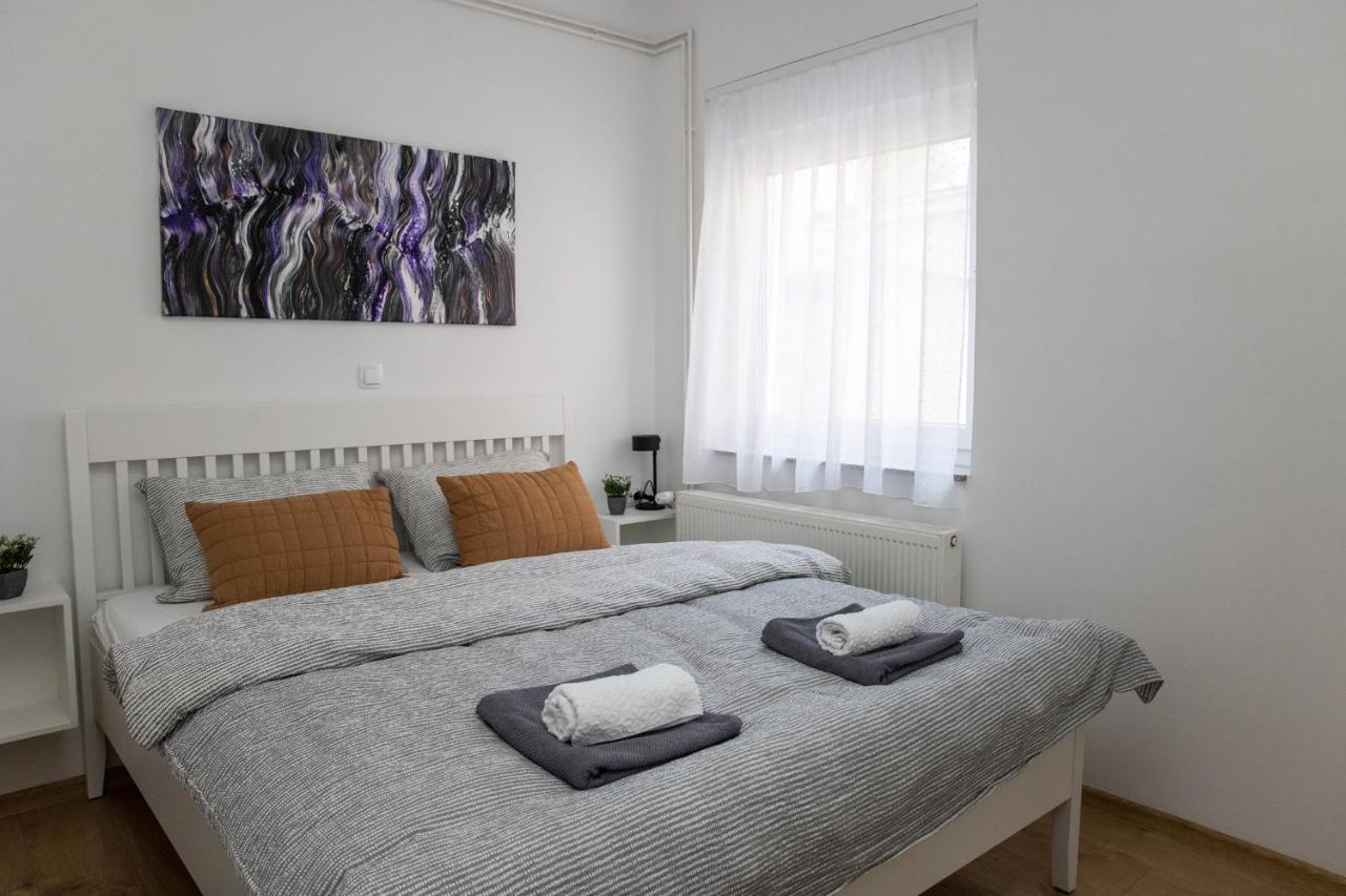 Apartman Ena Bjelovar Eksteriør billede
