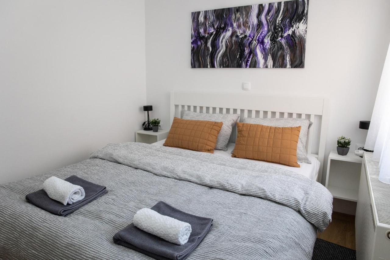 Apartman Ena Bjelovar Eksteriør billede
